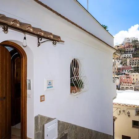 Mamma Mia Apartament *