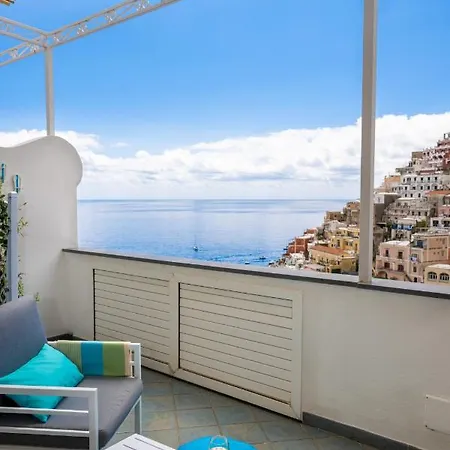Mamma Mia Apartment